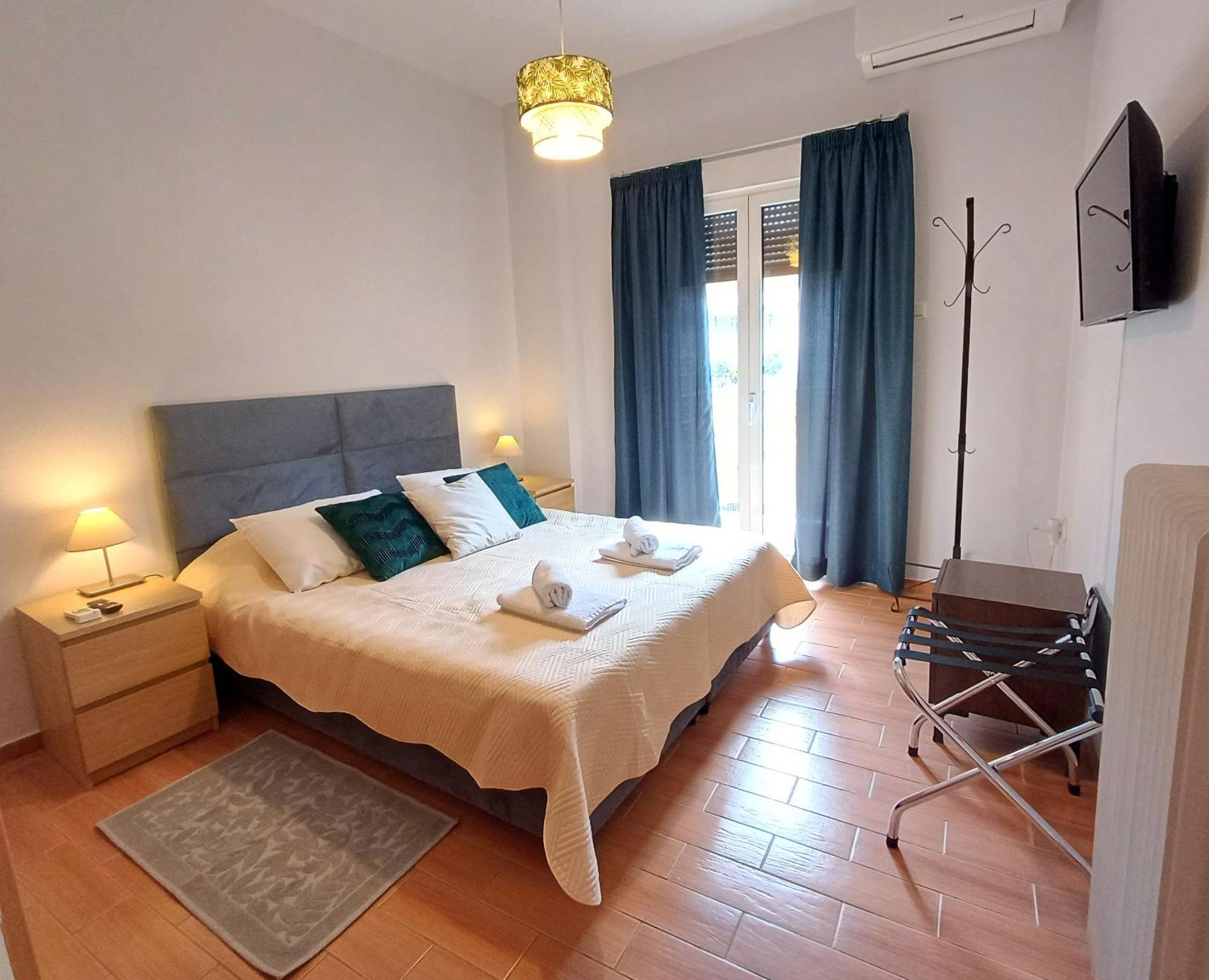 Georgia'S Cozy Apartment In Koukaki Athen Exterior foto